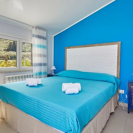Biancolilla Villa *